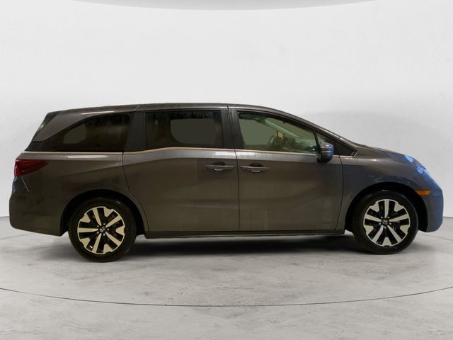 2026 Honda Odyssey EX-L - Photo 7