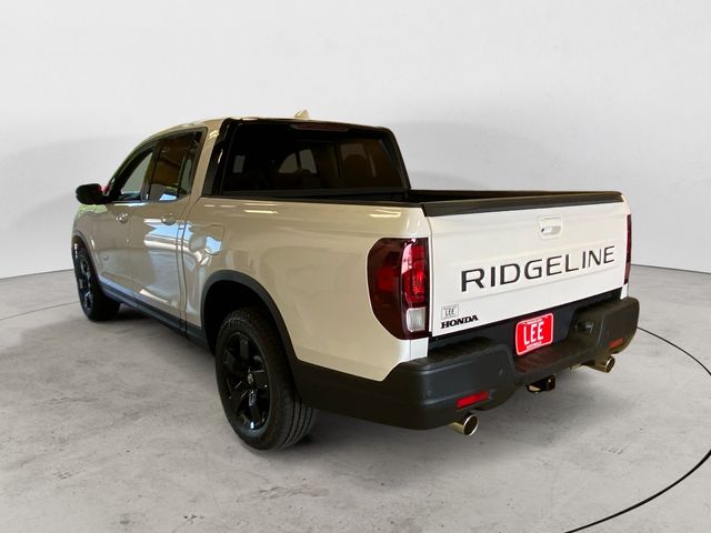 2025 Honda Ridgeline Black Edition photo 3