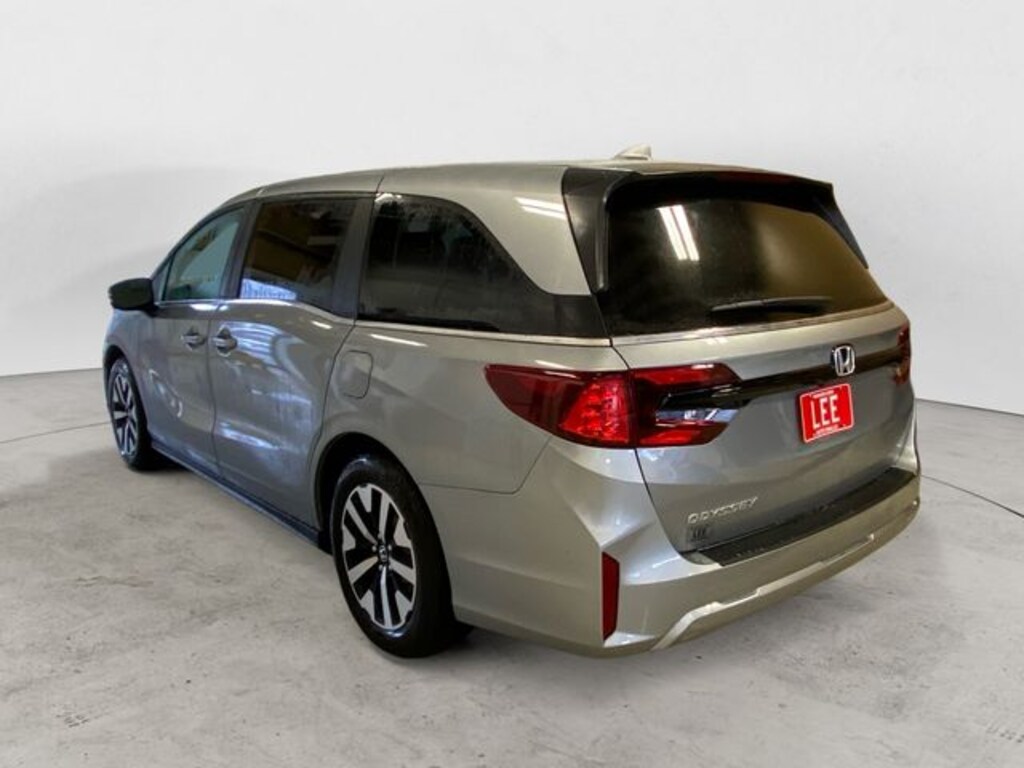 New 2026 Honda Odyssey EX-L Van Passenger