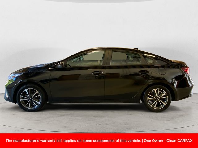 2023 Kia Forte LXS photo 2