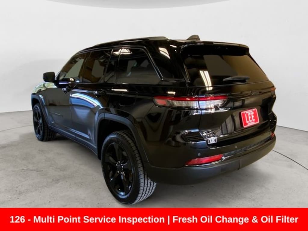 Used 2023 Jeep Grand Cherokee Altitude SUV