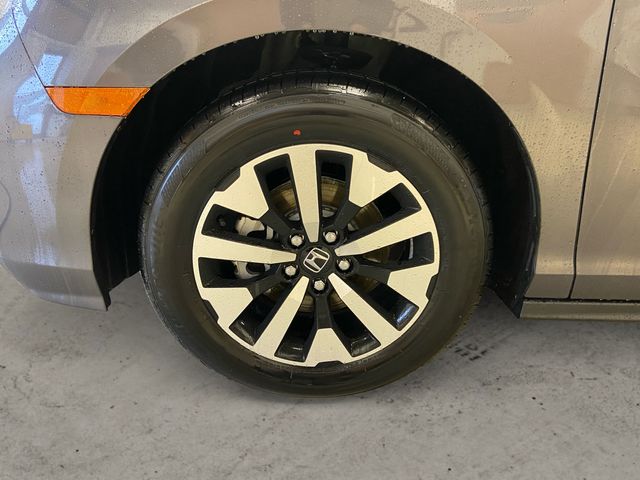 2026 Honda Odyssey EX-L - Photo 15