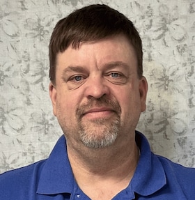 Staff member Tom Severance from ID_59aa18