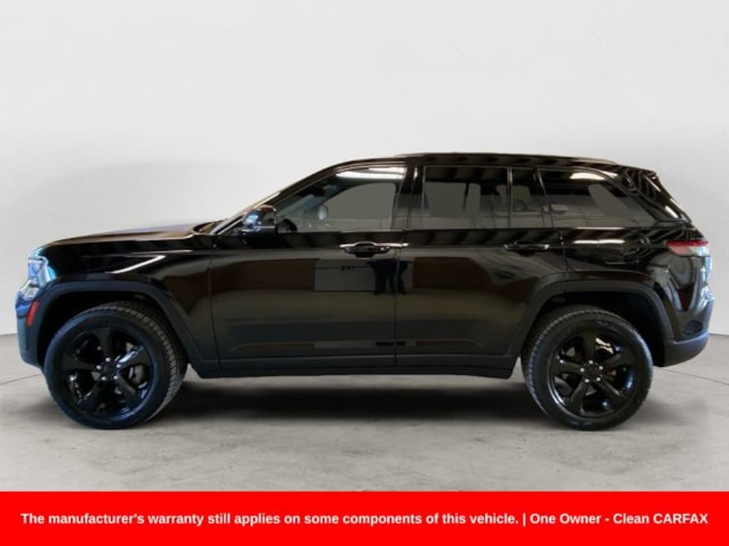 Used 2023 Jeep Grand Cherokee Altitude SUV