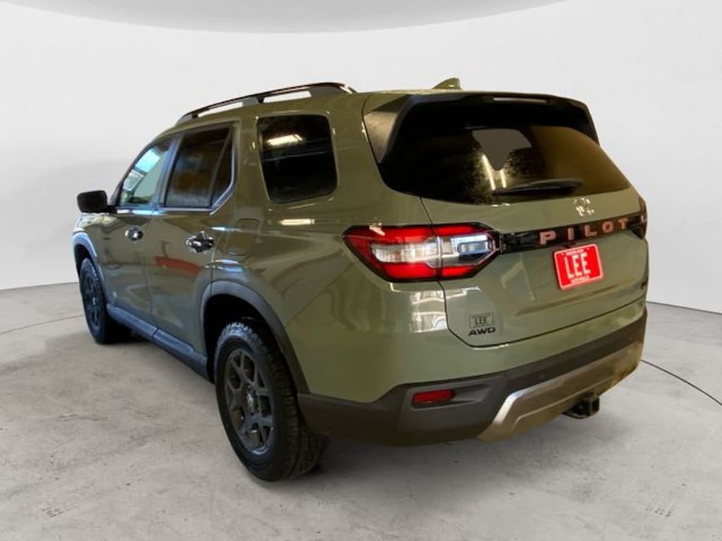 New 2026 Honda Pilot TrailSport SUV