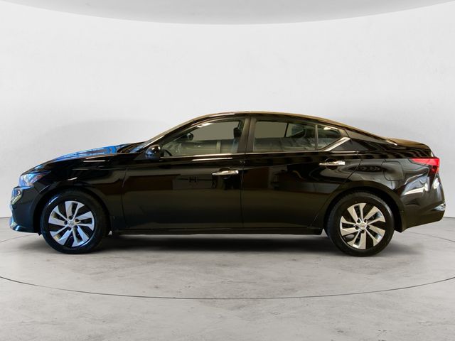 2022 Nissan Altima 2.5 S photo 2
