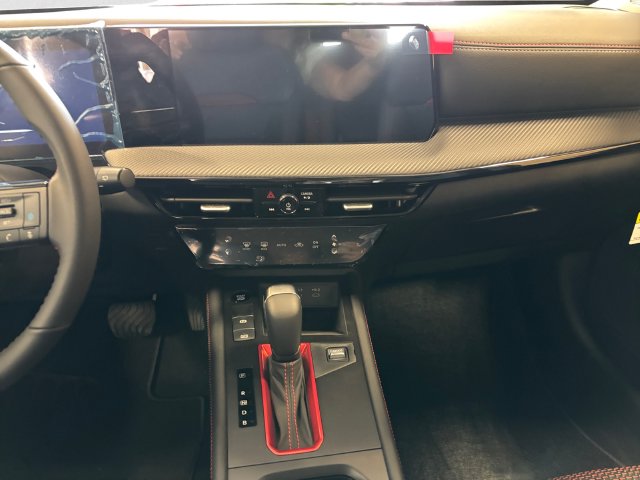 2026 Nissan KICKS SR AWD - Photo 11