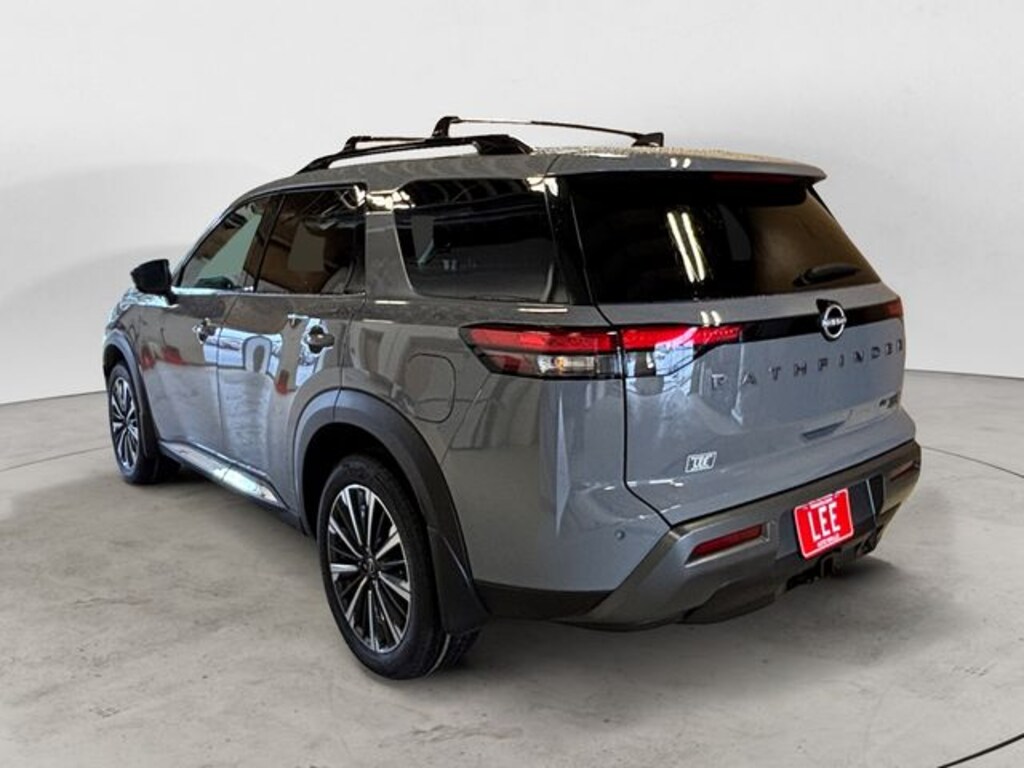 New 2026 Nissan Pathfinder Platinum SUV