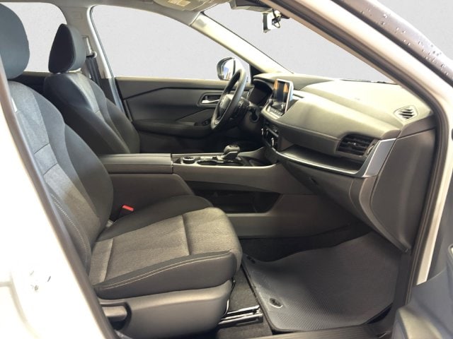 2026 Nissan Rogue SV - Photo 16