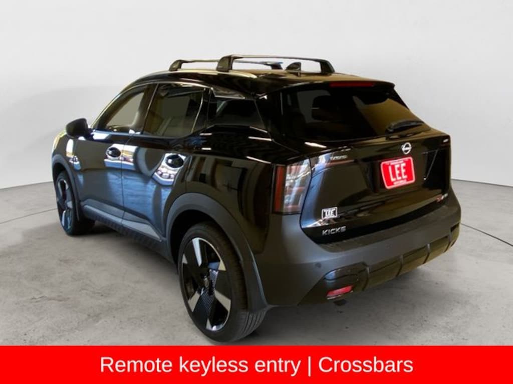 New 2026 Nissan Kicks SR SUV