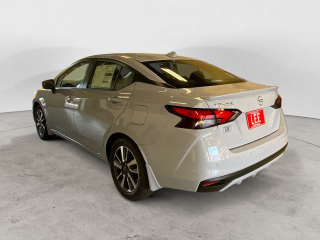 2025 Nissan Versa 1.6 SV photo 3