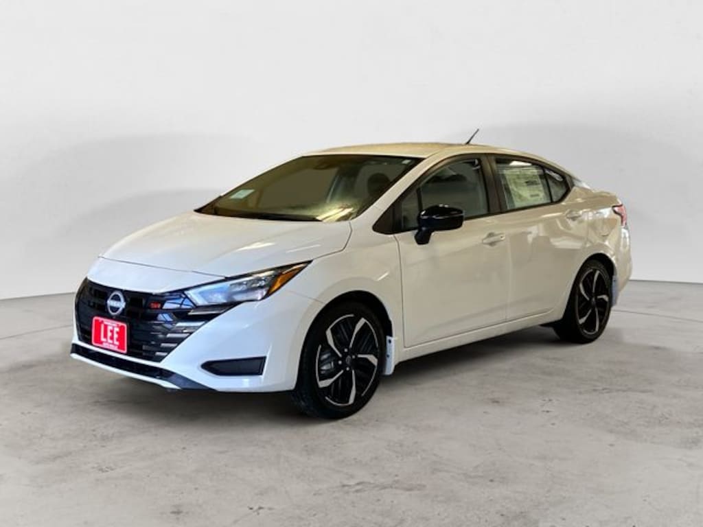 New 2025 Nissan Versa 1.6 SR Sedan