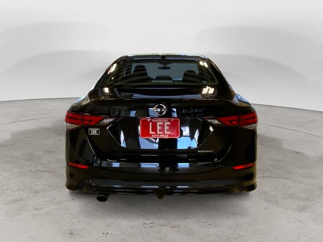 2023 Nissan Sentra SR photo 3