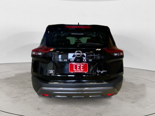 2023 Nissan Rogue SL photo 4