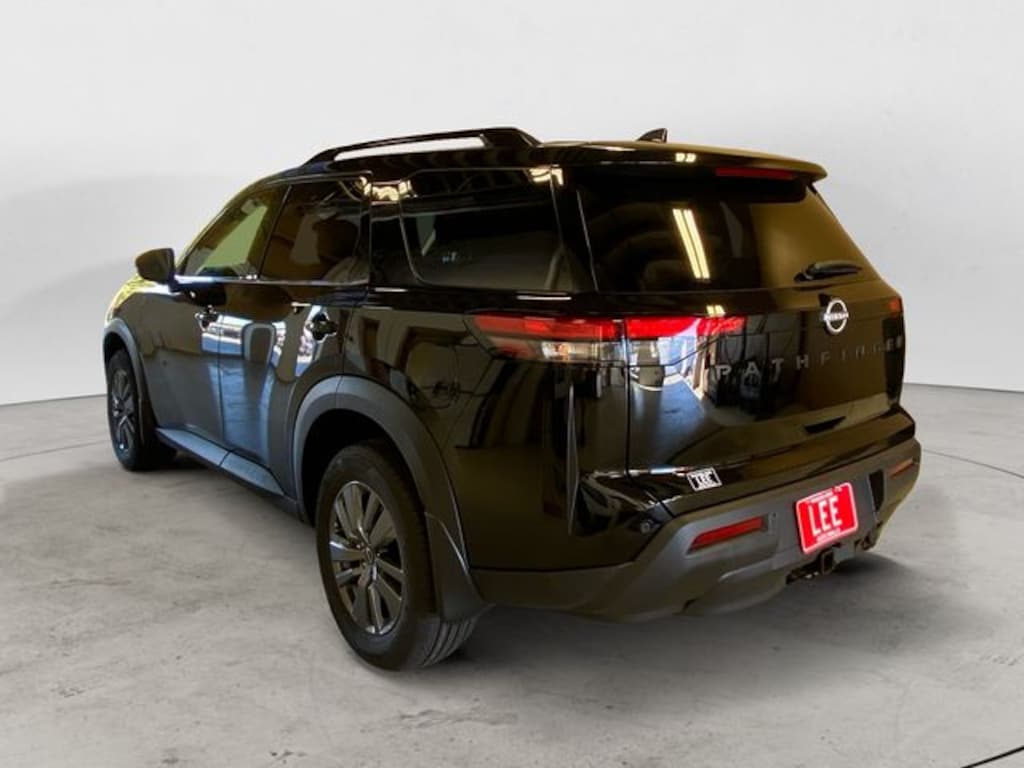 New 2025 Nissan Pathfinder SV SUV