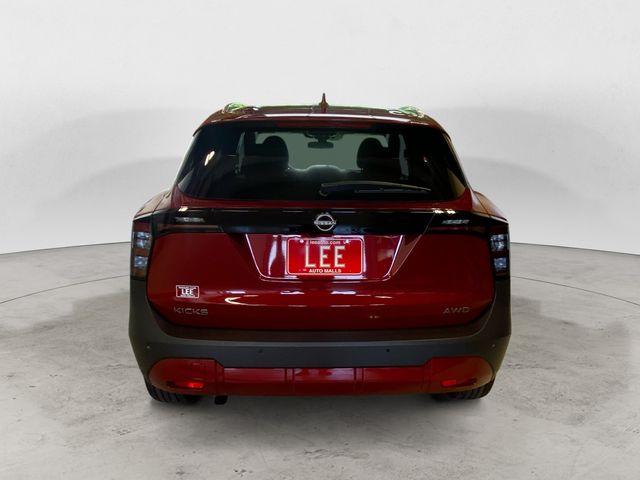 2025 Nissan Kicks SV photo 3