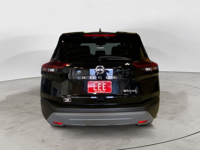 2021 Nissan Rogue SV photo 4