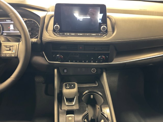 2026 Nissan Rogue SV - Photo 12