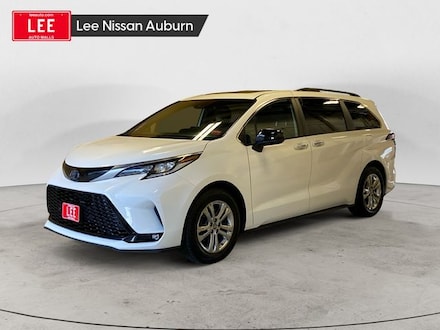 2022 Toyota Sienna XSE Van Passenger Van