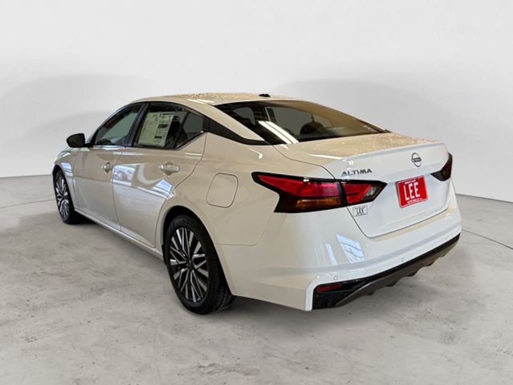 New 2026 Nissan Altima SV Sedan