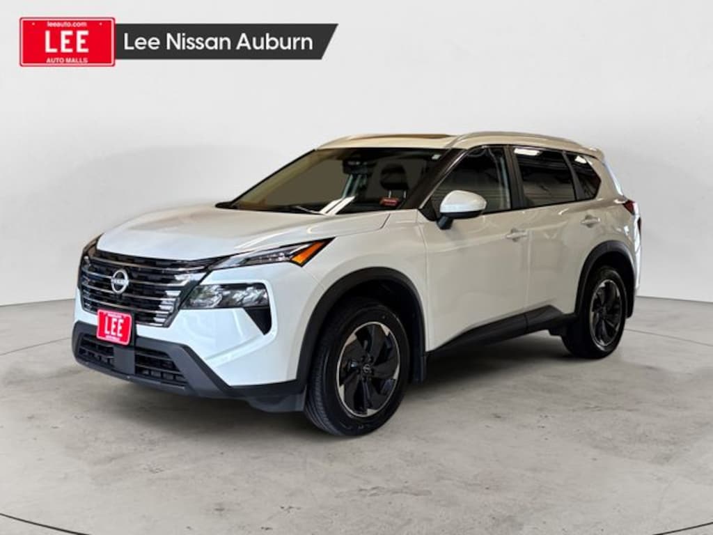 Used 2024 Nissan Rogue SV SUV