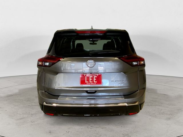 2026 Nissan Rogue Platinum photo 4