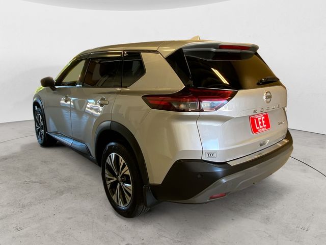 2021 Nissan Rogue SV photo 3