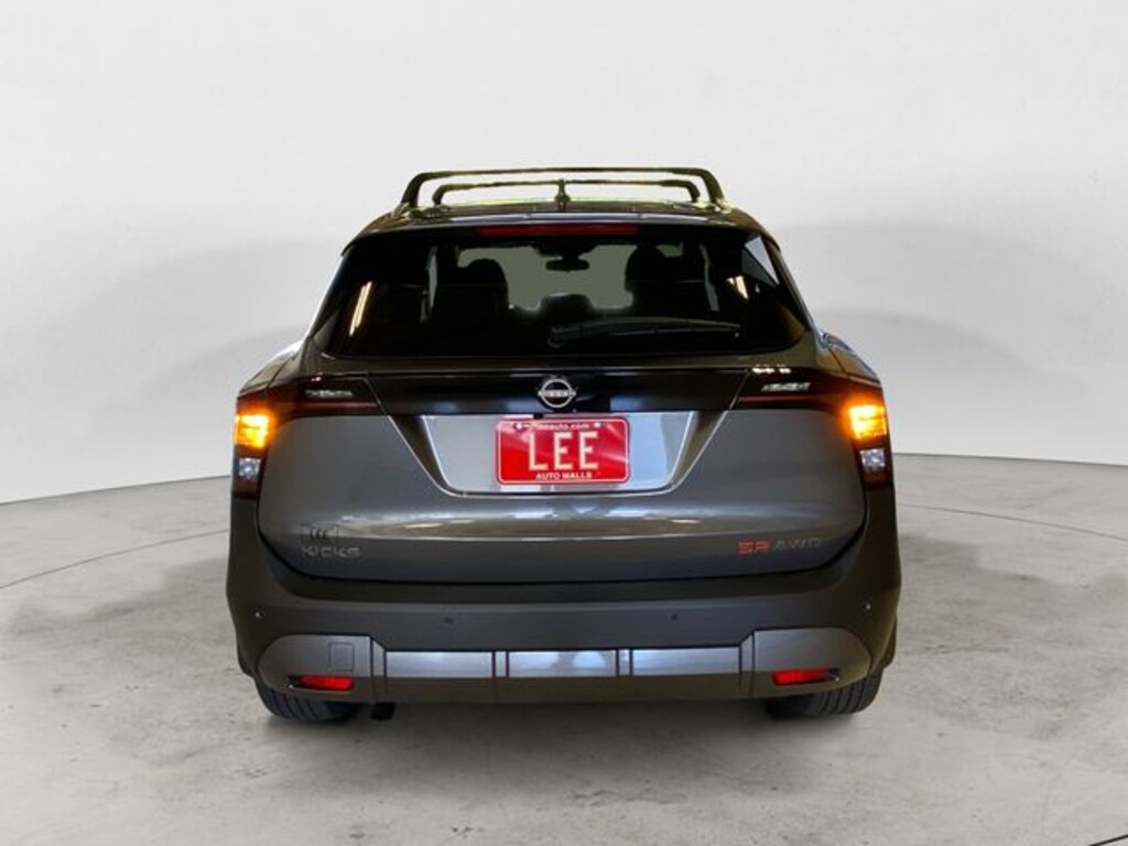 New 2026 Nissan Kicks SR SUV