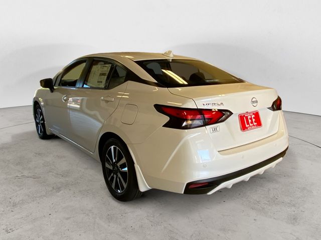 2025 Nissan Versa 1.6 SV photo 3