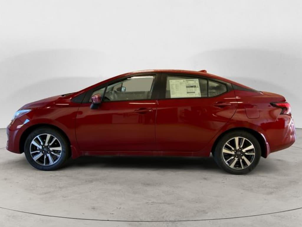 New 2025 Nissan Versa 1.6 SV Sedan
