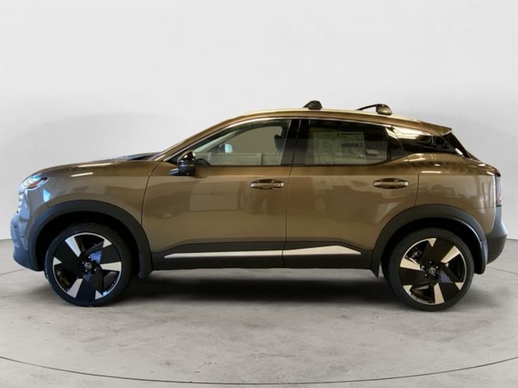 New 2026 Nissan Kicks SR SUV