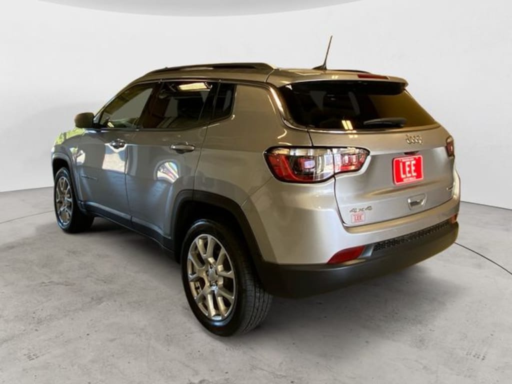 Used 2022 Jeep Compass Latitude Lux SUV