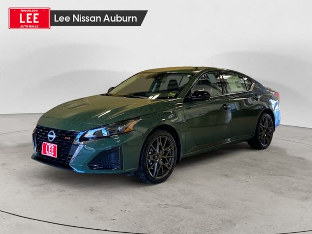 New 2025 Nissan Altima SR Sedan