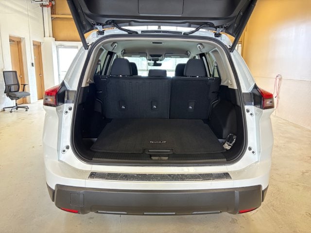 2026 Nissan Rogue SV - Photo 17