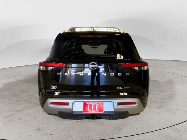 2024 Nissan Pathfinder SL photo 4