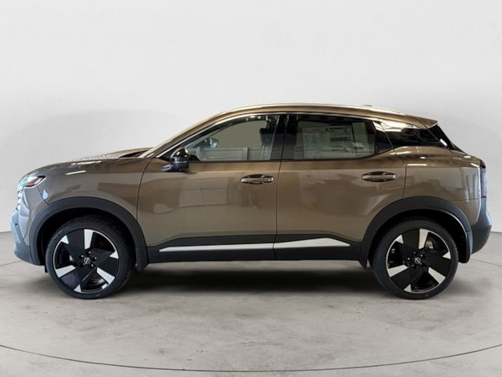 New 2026 Nissan Kicks SR SUV