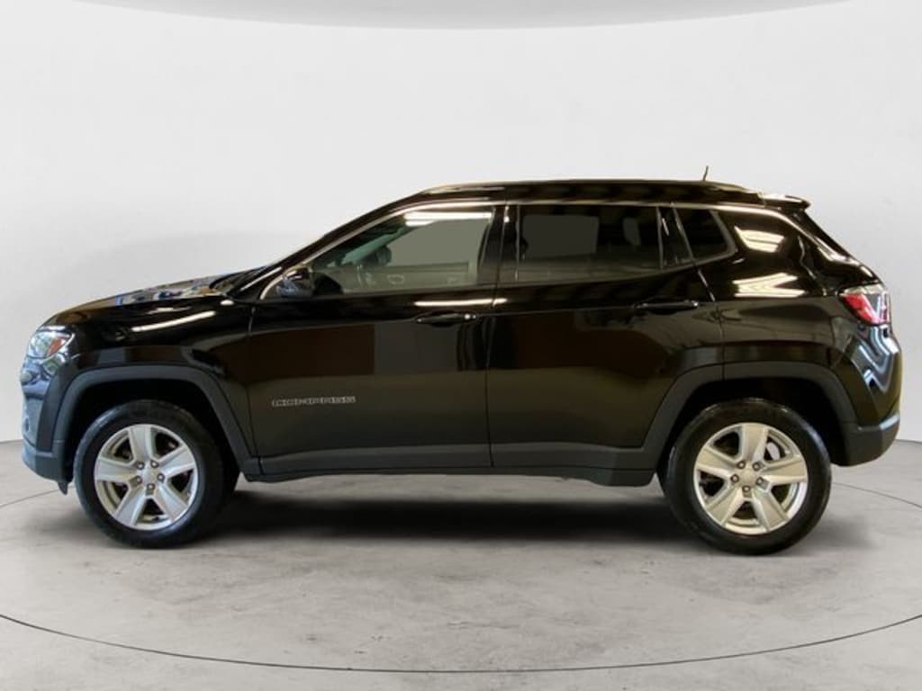 Used 2022 Jeep Compass Latitude SUV