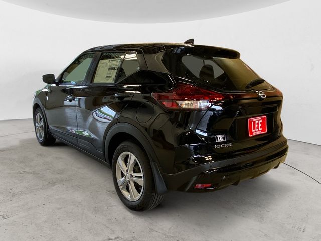 2025 Nissan Kicks Play S photo 3