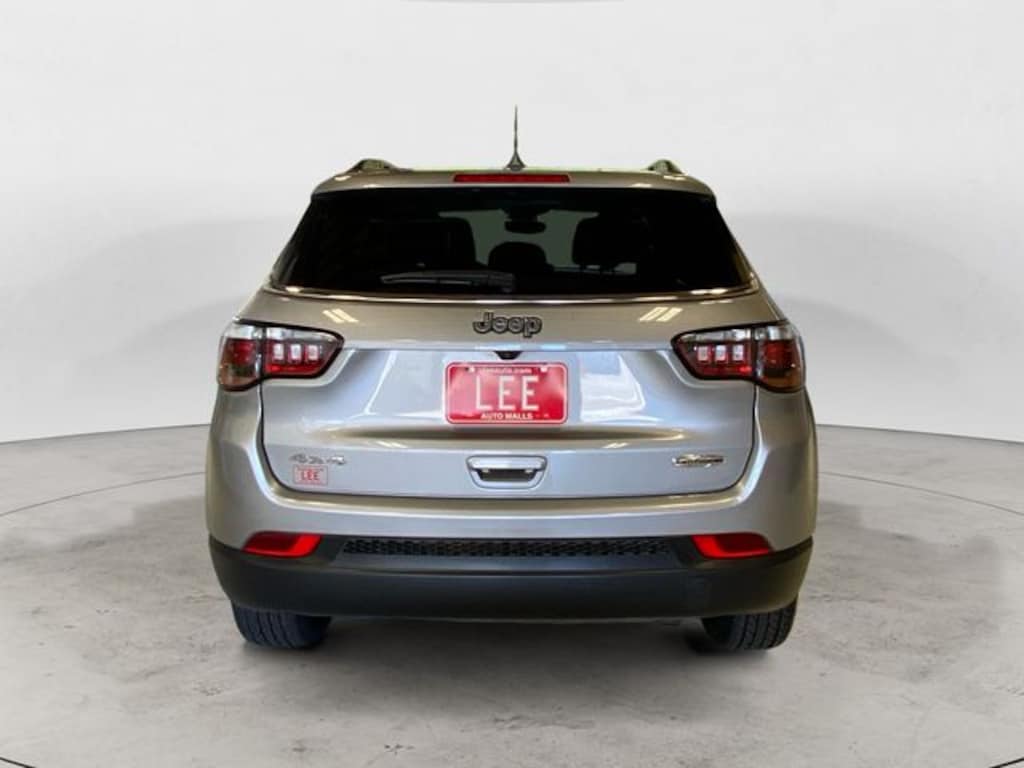 Used 2022 Jeep Compass Latitude Lux SUV