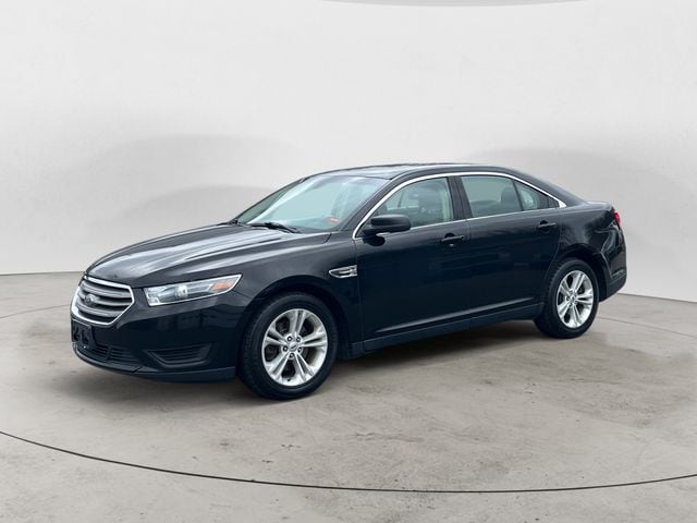 2018 Ford Taurus SE