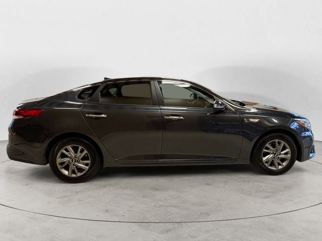 2019 Kia Optima LX - Photo 6