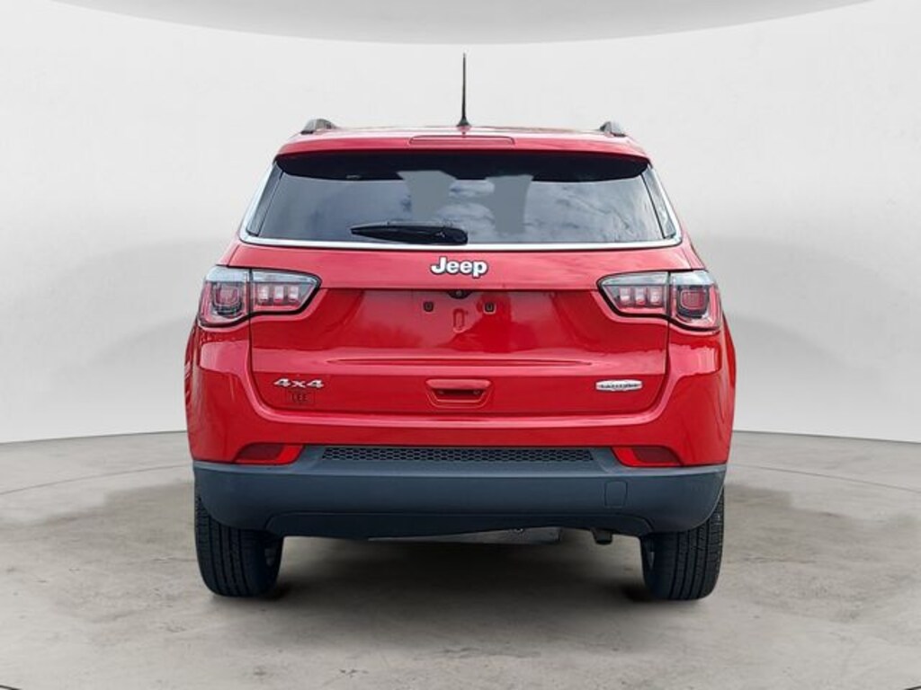 Used 2018 Jeep Compass Latitude SUV