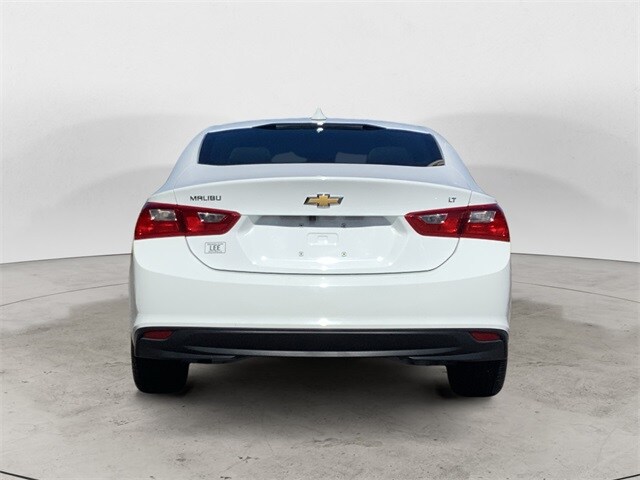 2023 Chevrolet Malibu 1LT photo 4