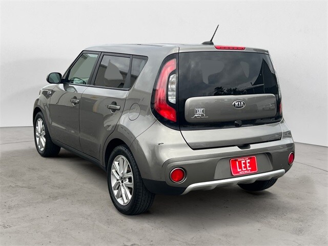 2017 Kia Soul Plus photo 3