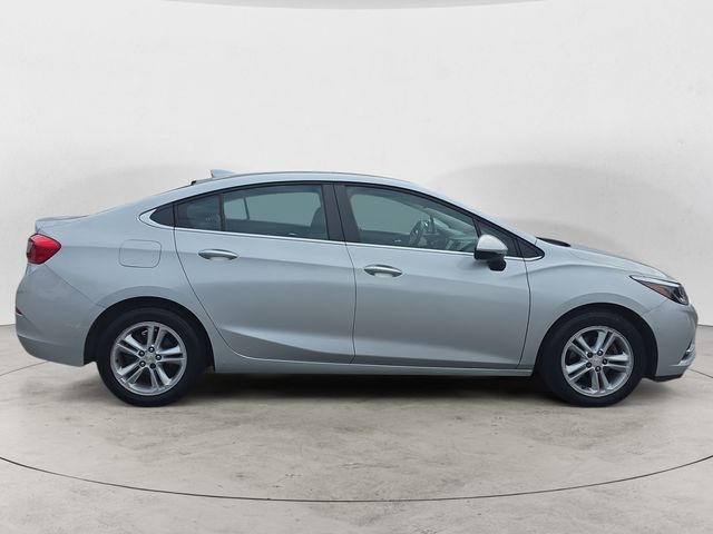 2017 Chevrolet Cruze LT - Photo 6