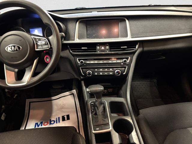 2019 Kia Optima LX - Photo 11