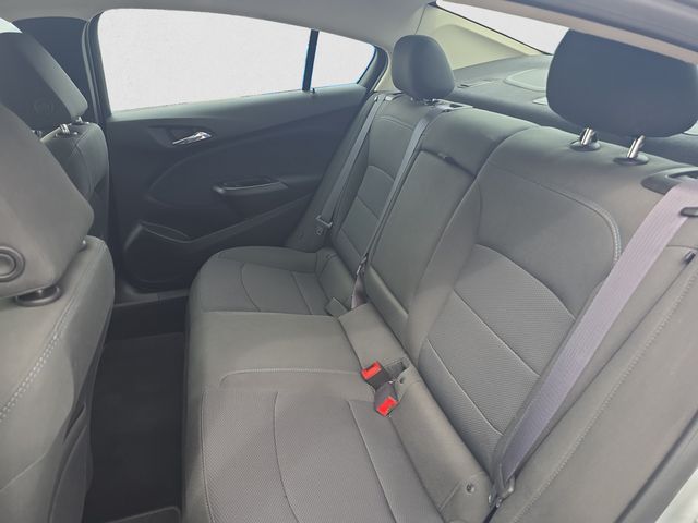 2017 Chevrolet Cruze LT - Photo 13