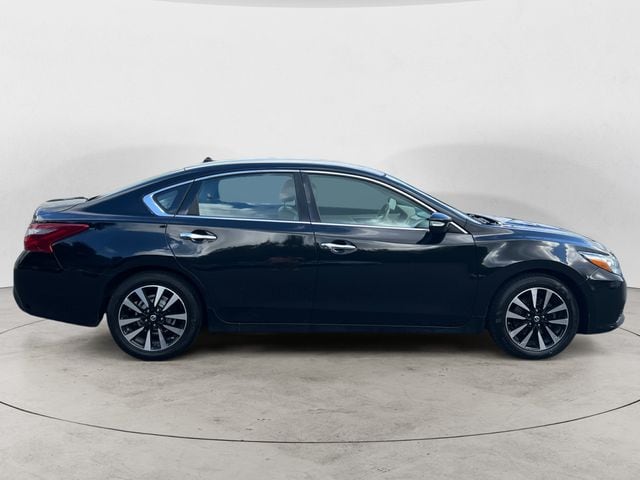 2018 Nissan Altima SL - Photo 6