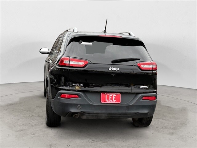 2017 Jeep Cherokee Latitude photo 3