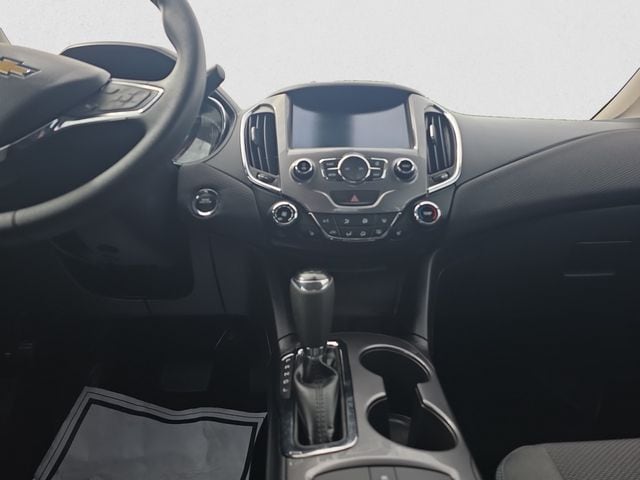 2017 Chevrolet Cruze LT - Photo 11